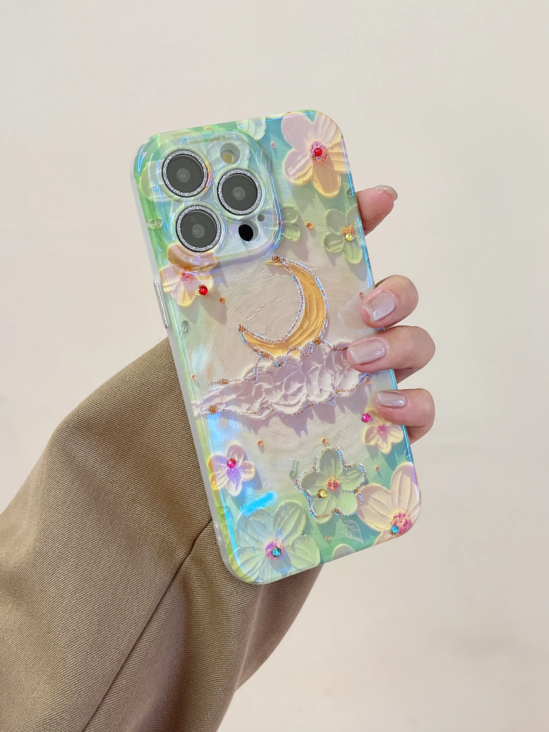 3D Effect Holographic Effect Silicon Case for iPhone With Diamond Camera Protection