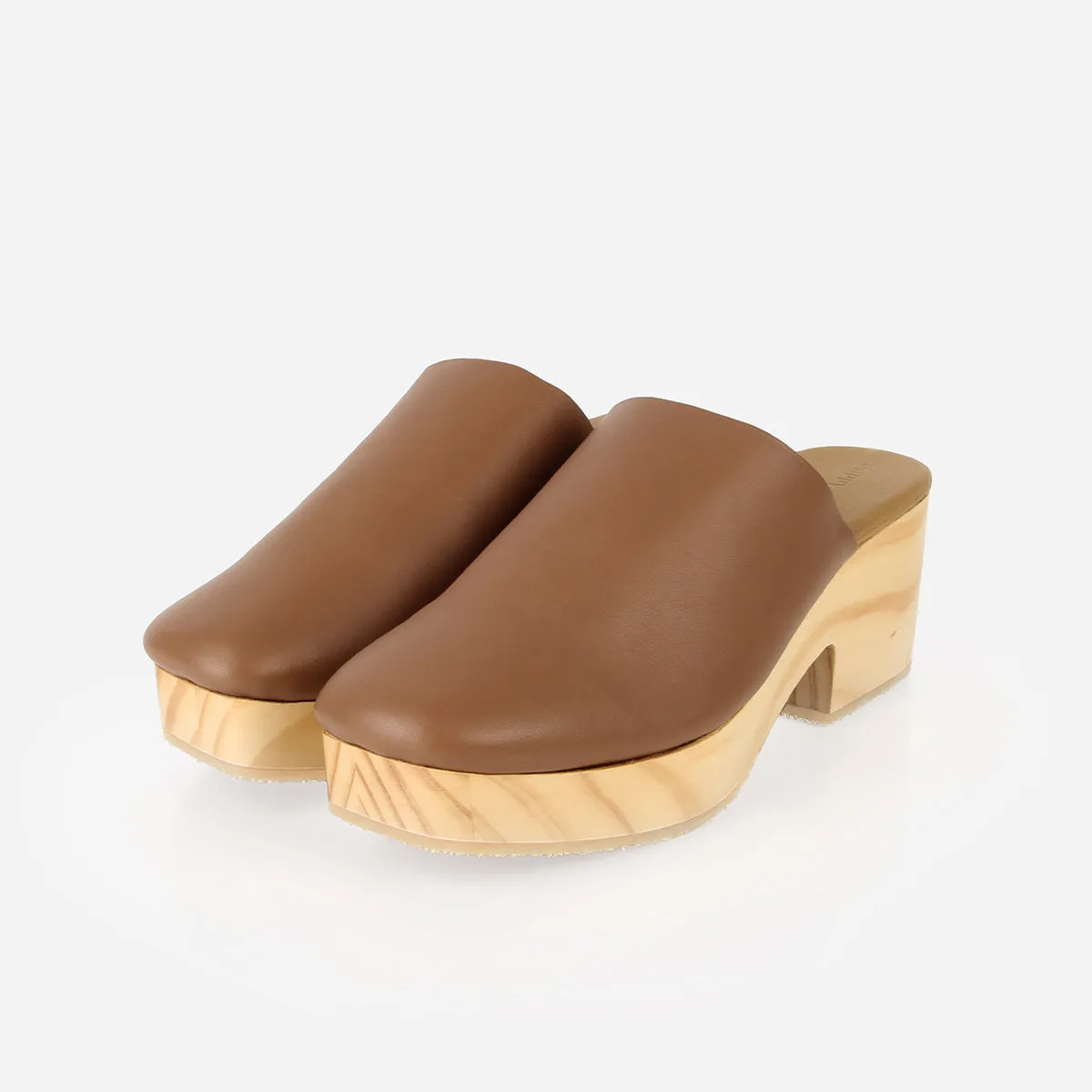 The West Coast Clog Praline