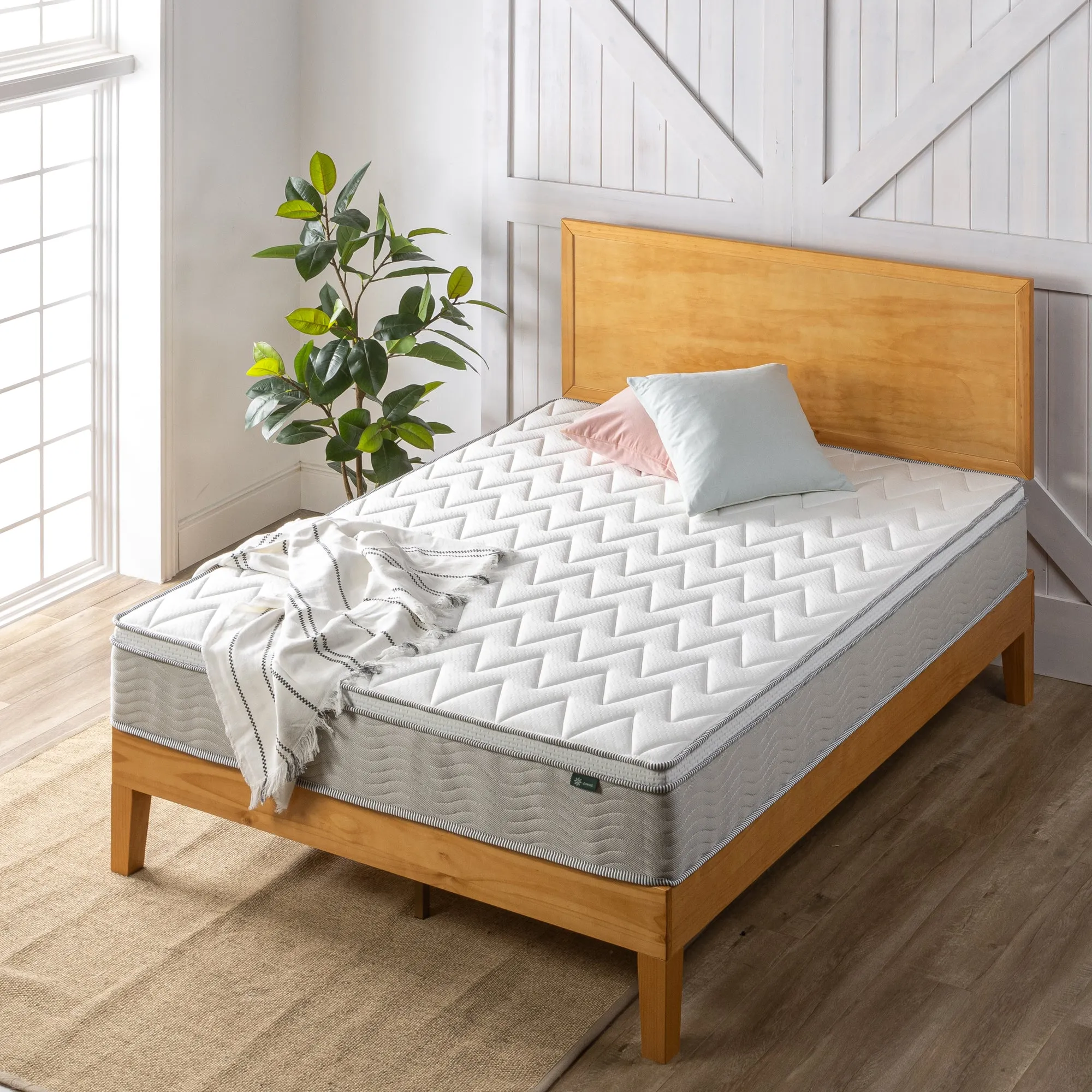 Zinus 25cm Euro Top Latex Hybrid ‘Cool’ Spring Mattress with Encasement (10”)